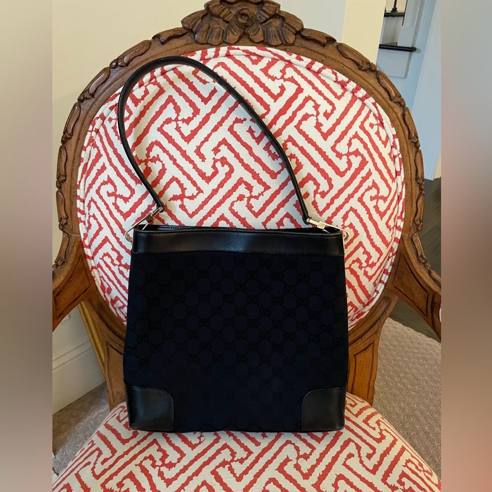 GUCCI Authentic Vintage Black Bag